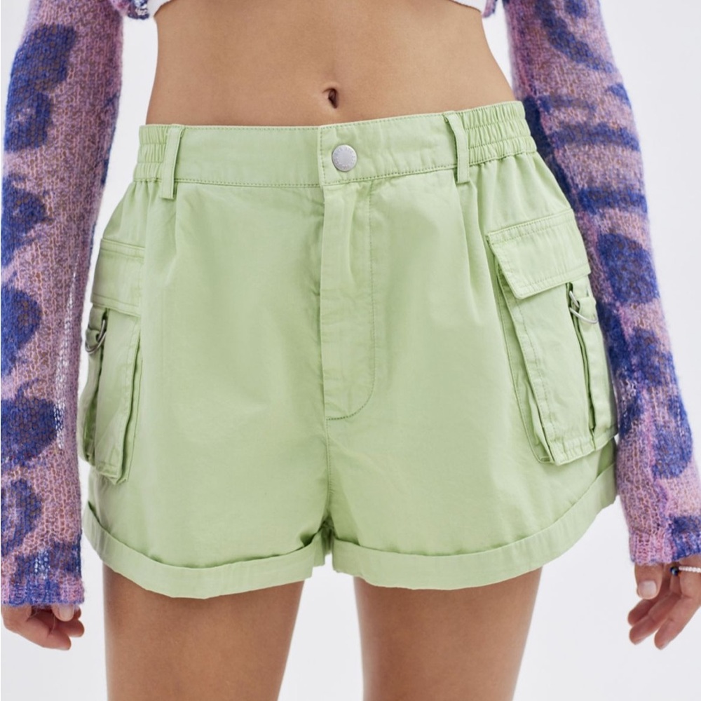UrbanOutfitters cargo / utility / concert shorts w/ adjustable pockets!